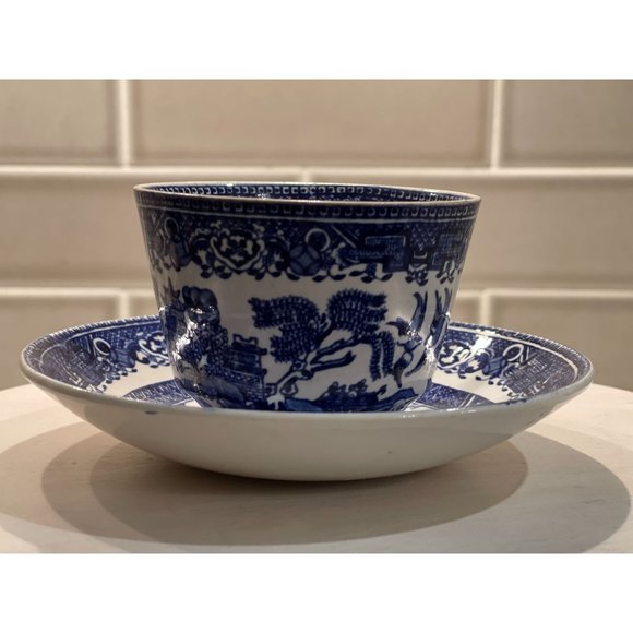 Old Willow Washington, Made in England Cup & Saucer - Picture 4 of 8